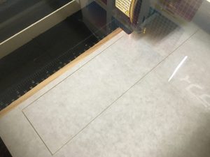 アクリルのレーザーカット