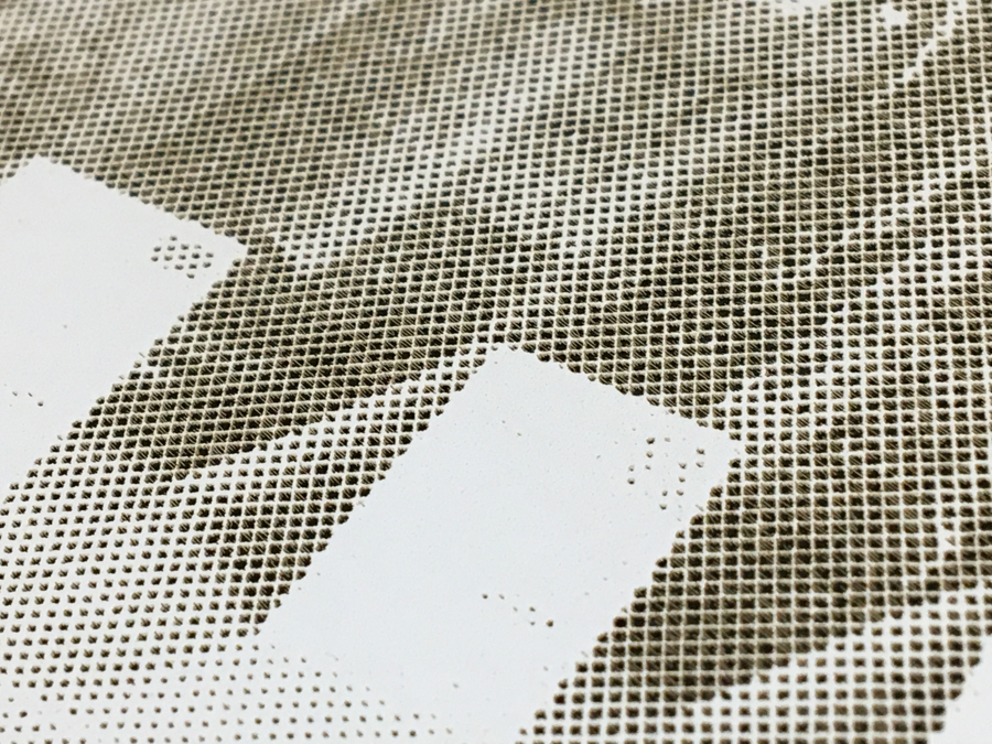写真のレーザー彫刻切り絵のアップ