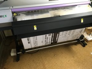 看板用糊付き塩ビシート印刷