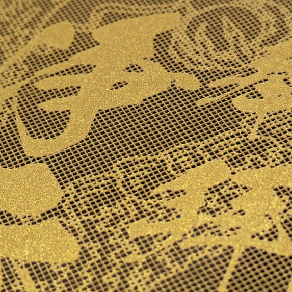 金色の紙を細かいメッシュに加工して切り絵御朱印を製作