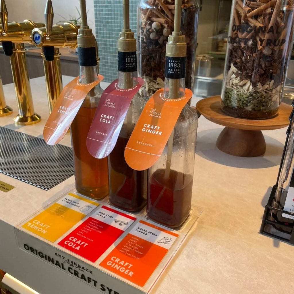 シロップボトル置場のアクリルプレートの成功写真